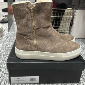 J/Slide Allie Faux Fur Lined Boots… worn one time.